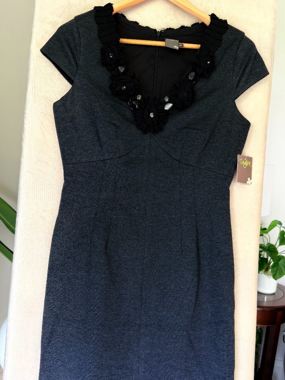 Taylor NWT Charcoal Floral Embellished Sheath Dress Size 10